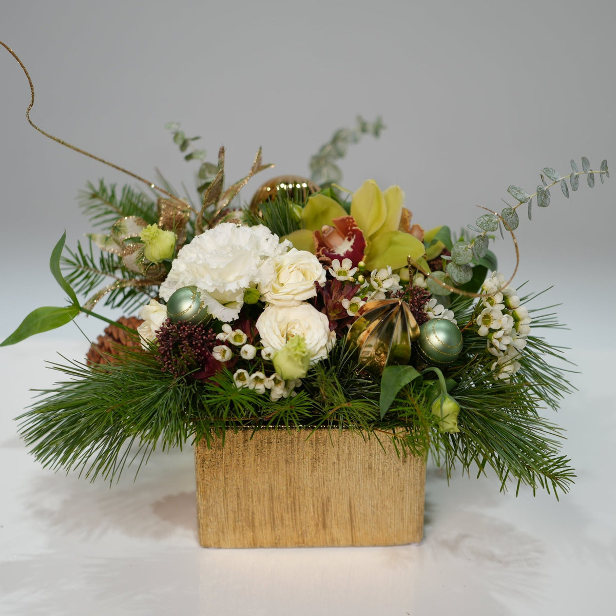 Golden Winter Bloom Box by Tooka Florist – Luxury Flowers Serving North, West & Greater Vancouver