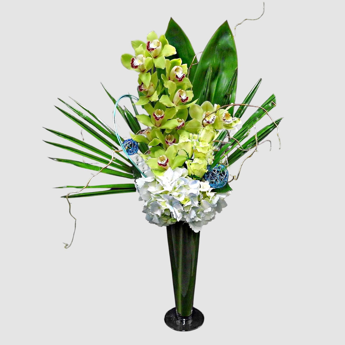 Light Green by Tooka Florist – Luxury Flowers Serving North, West & Greater Vancouver