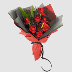 Modern Bouquet of Roses - Tooka Florist